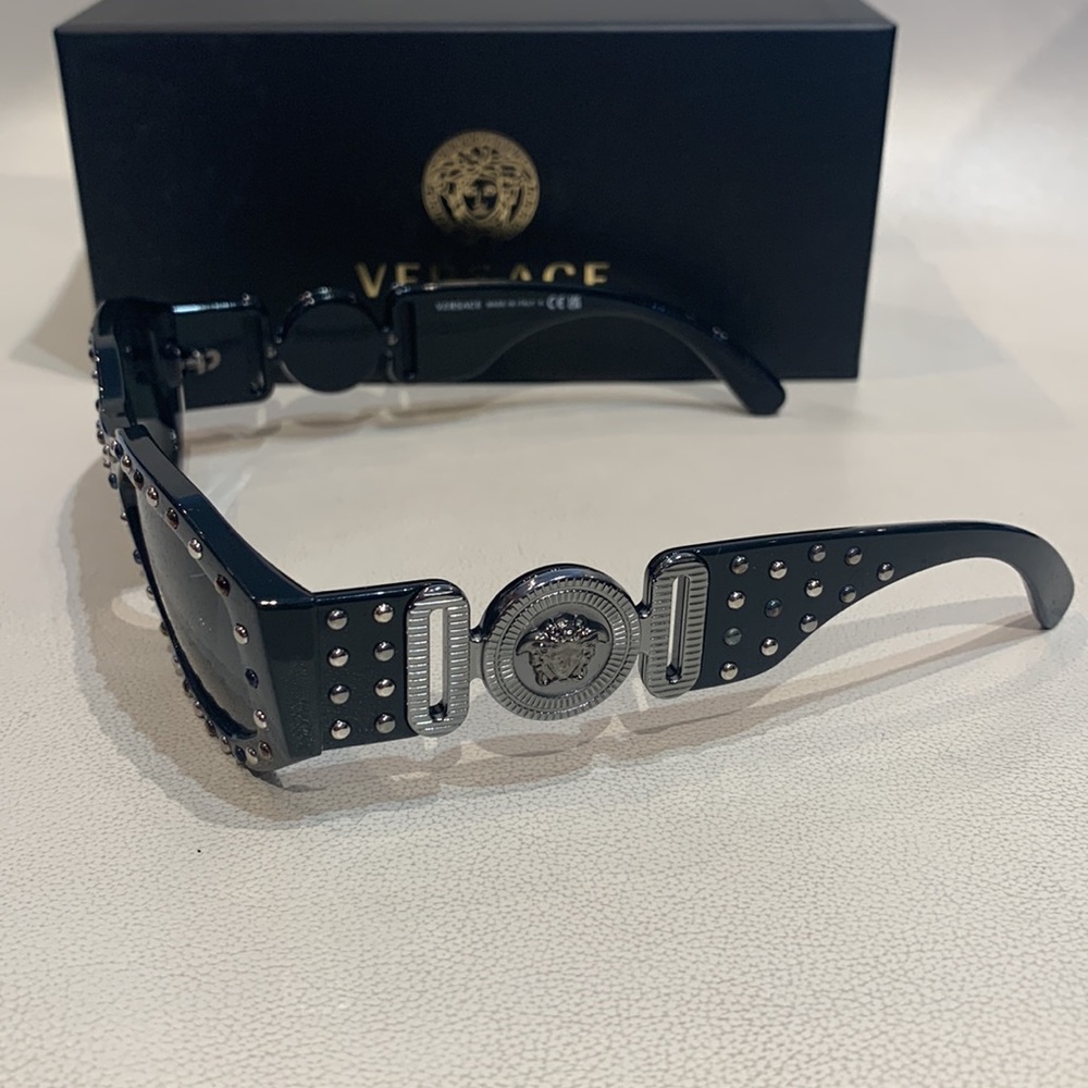 New Authentic Unisex Versace Sunglasses - Picture 8 of 14